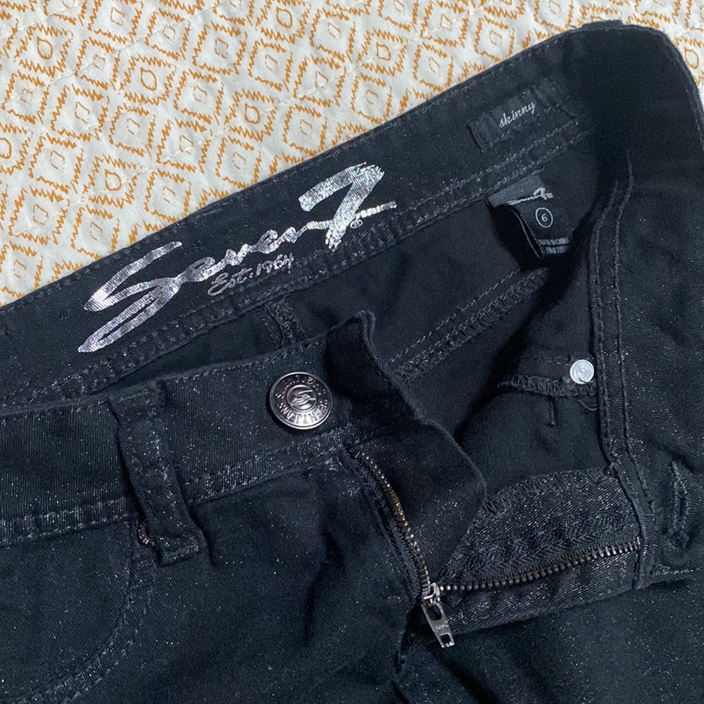 Seven7 Stretch Skinny Jeans
